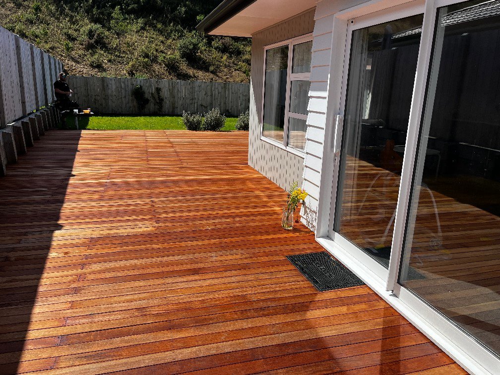 deck stained in palmerston north in the summer